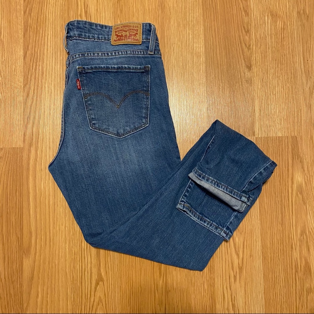 Levi’s 711 Skinny Jeans 👖